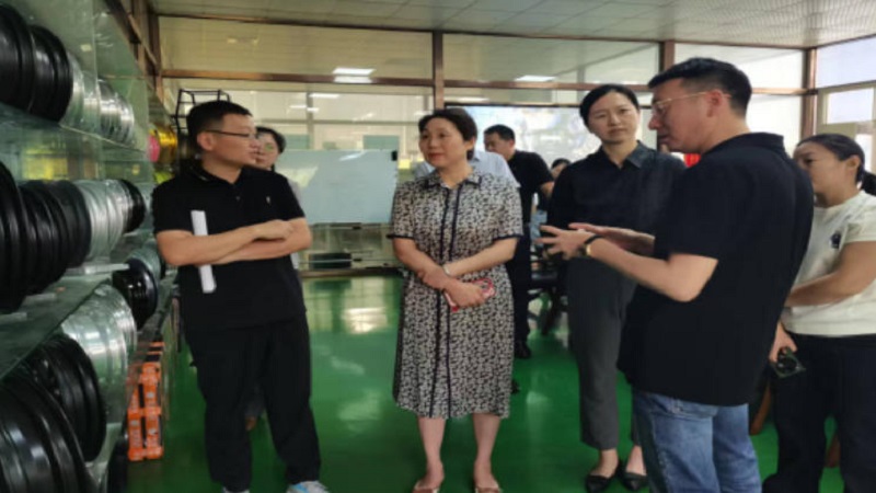 市科技局调研企业 精准服务科技创新